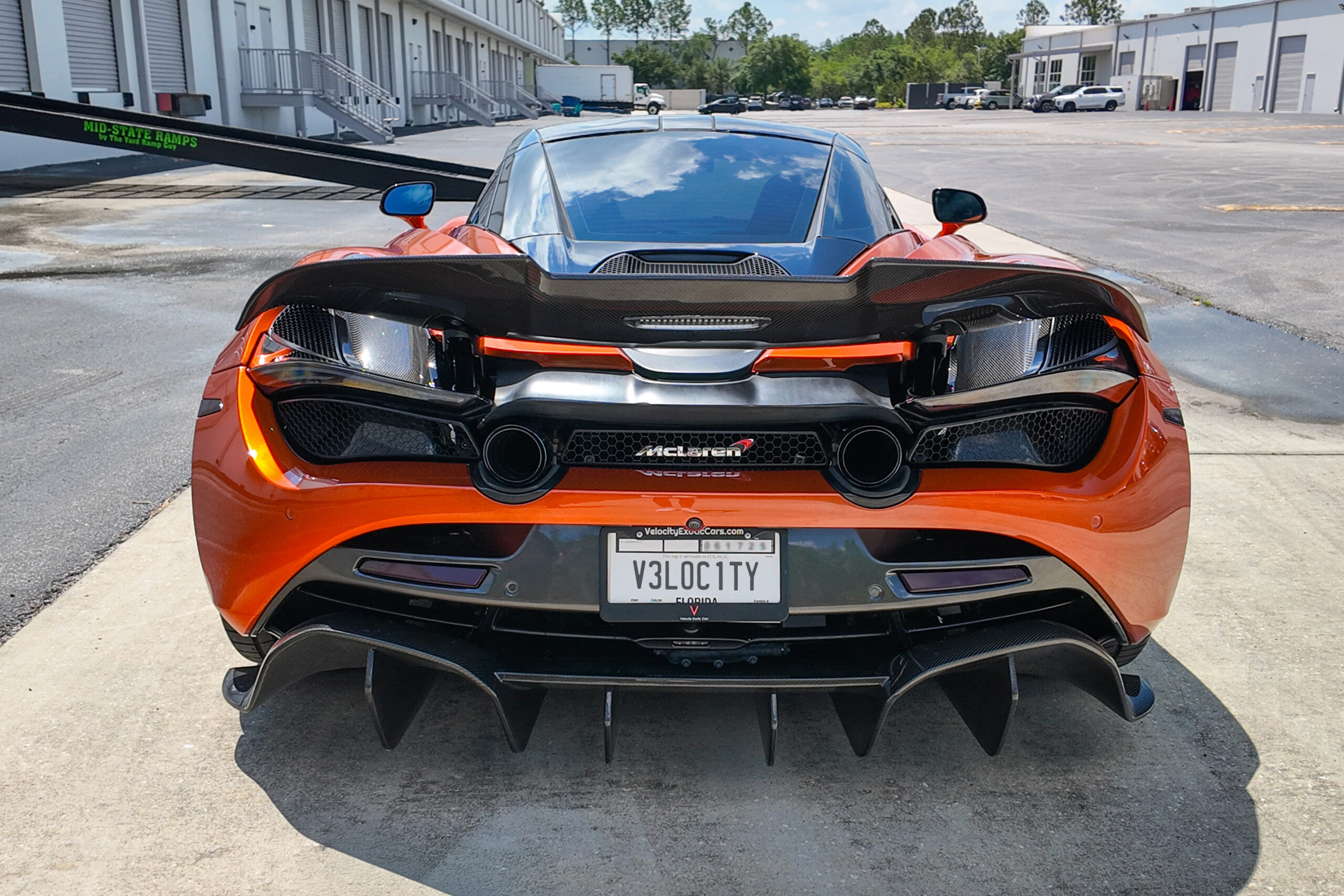 McLaren720s-Back
