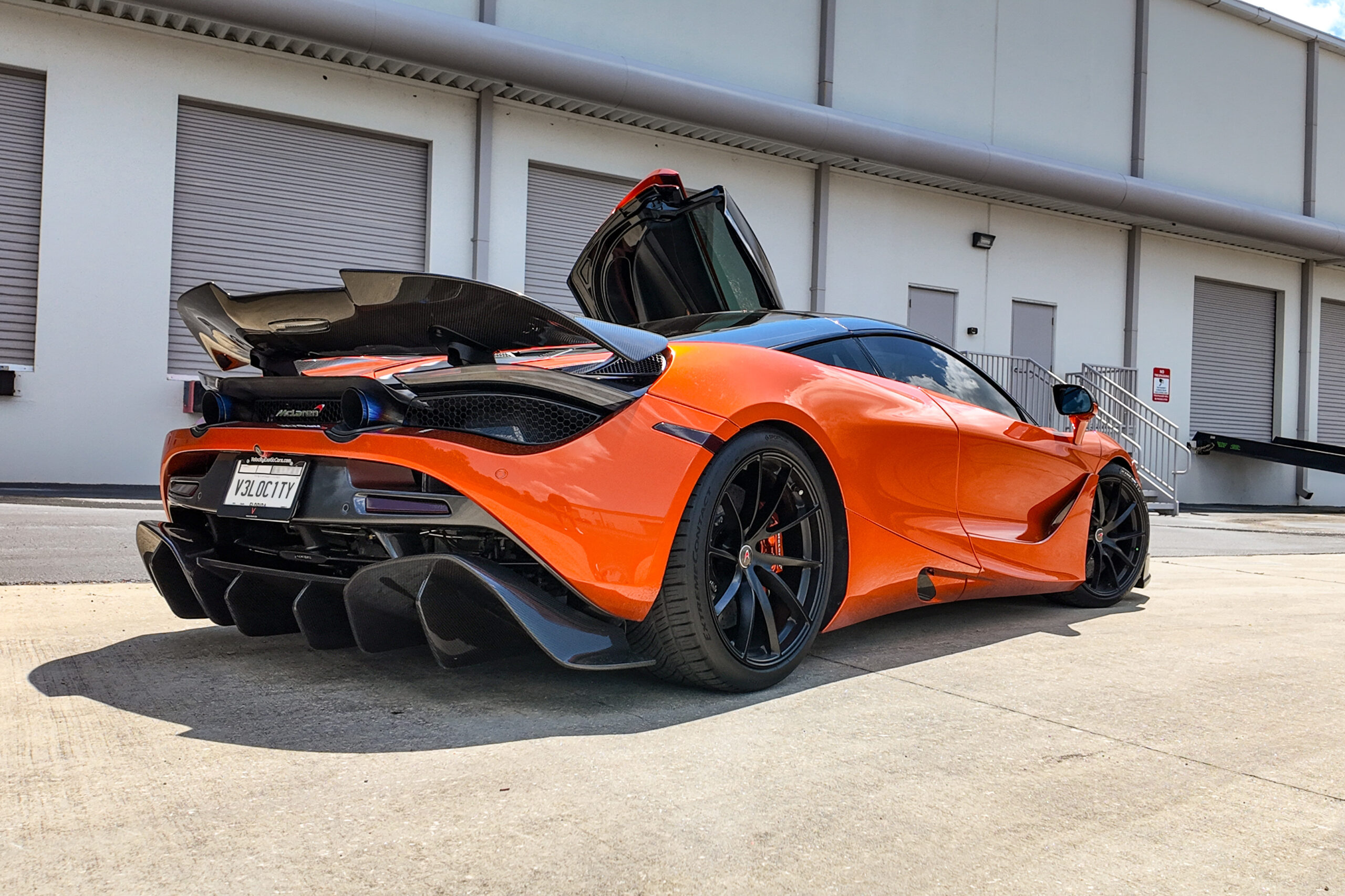 McLaren720s-RearAngle