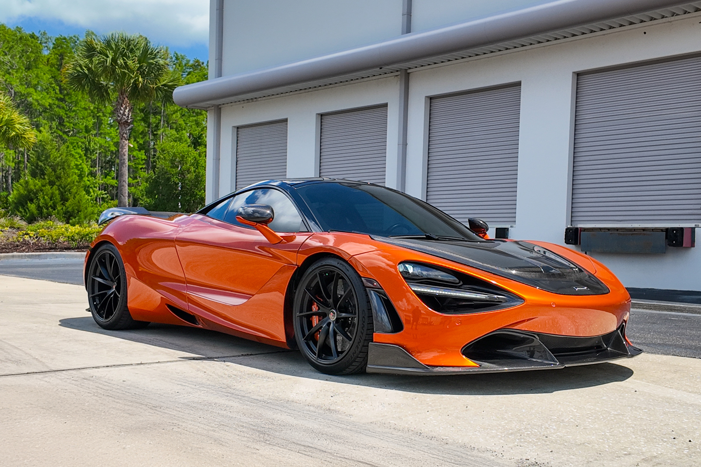 McLaren720s-SideAngle