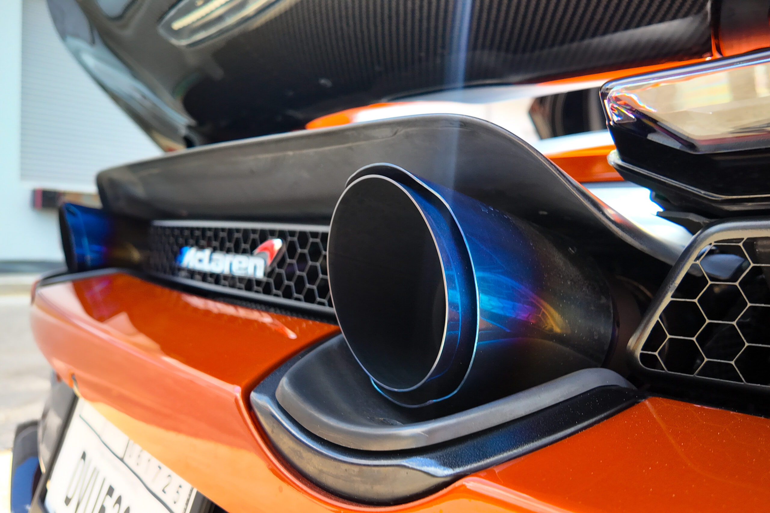 McLaren720s-Tailpipe