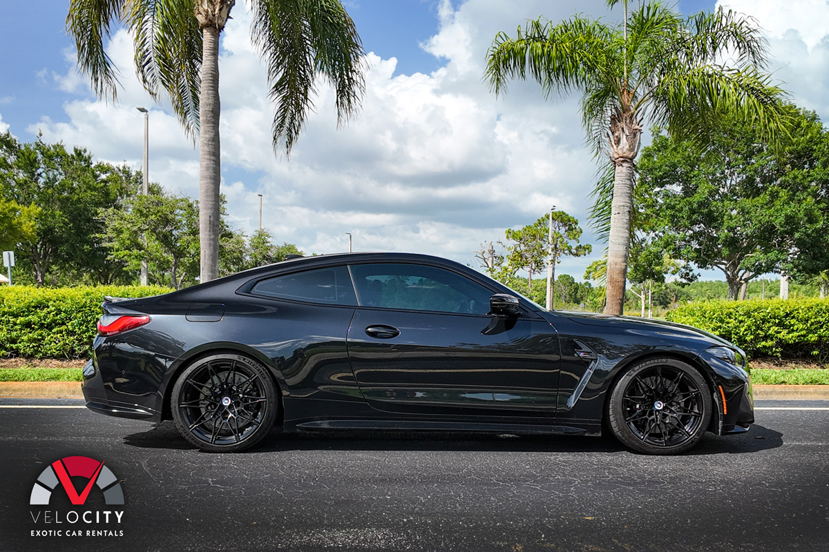 BMW-M4_Side