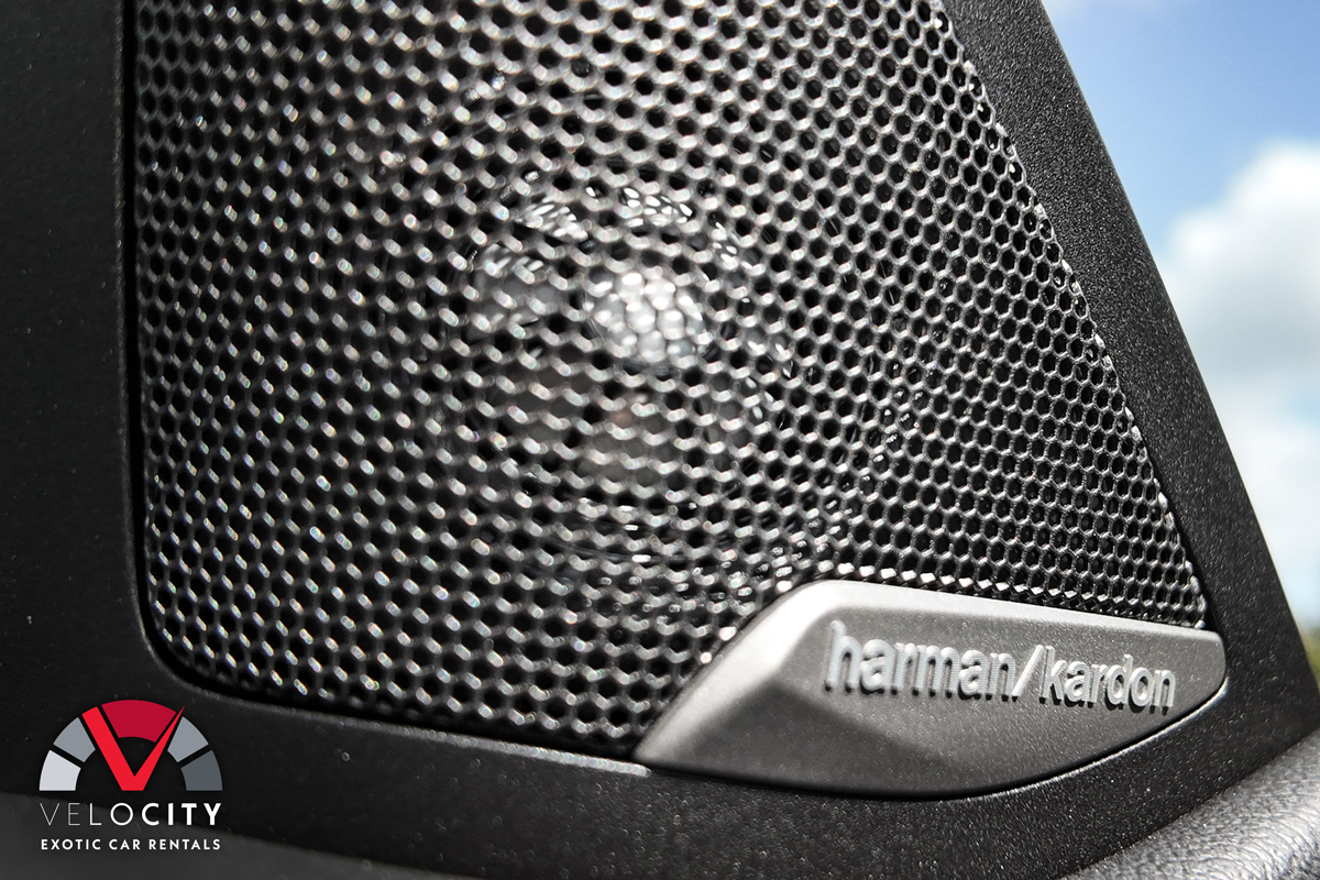 BMW-M4_Speaker