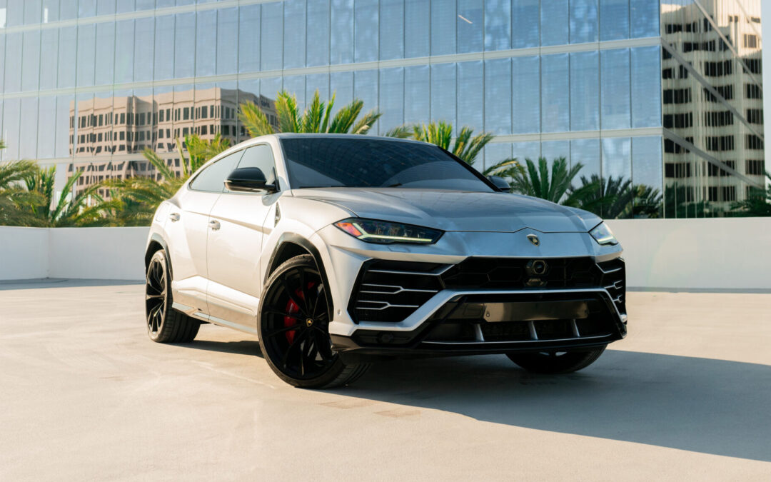 Lamborghini Urus (Silver)