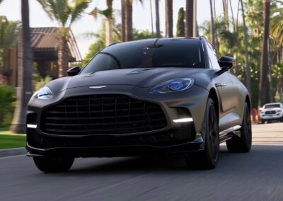 Aston Martin DBX 707