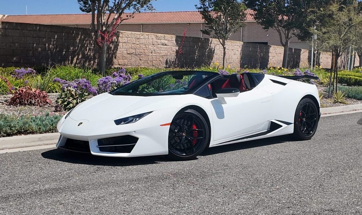 Lamborghini Huracan Spyder — Bianco for rent in Los Angeles
