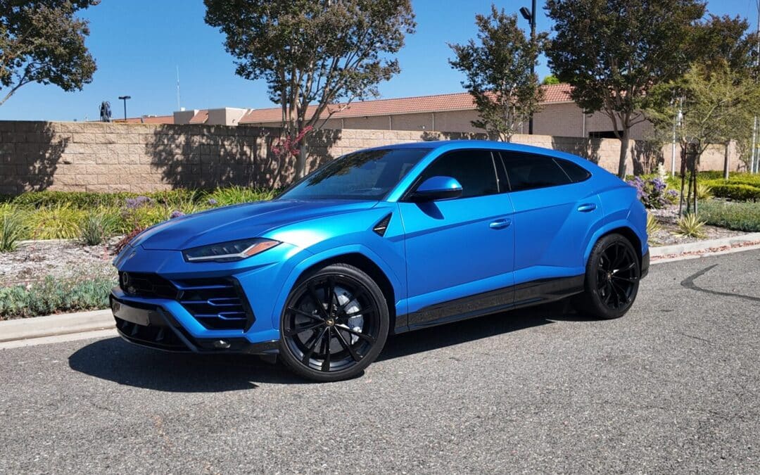 Lamborghini Urus (Satin Blue)