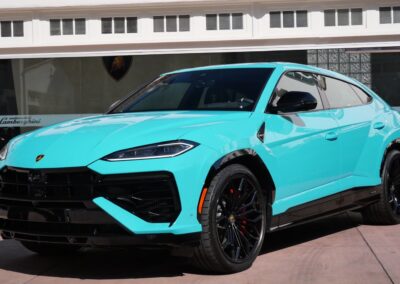 lamborghini urus se for rent
